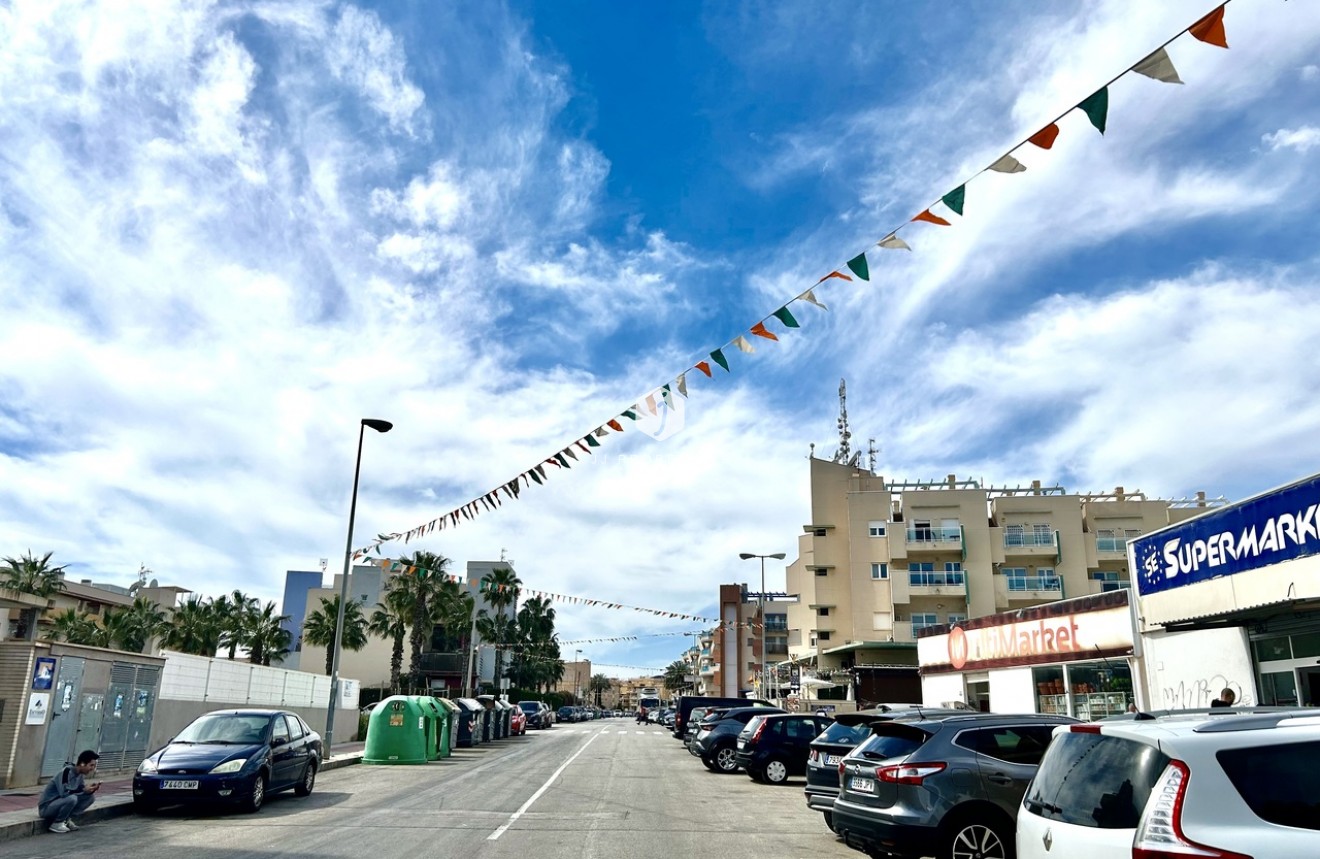 Resale - Apartment / flat -
Cabo Roig - Costa Blanca