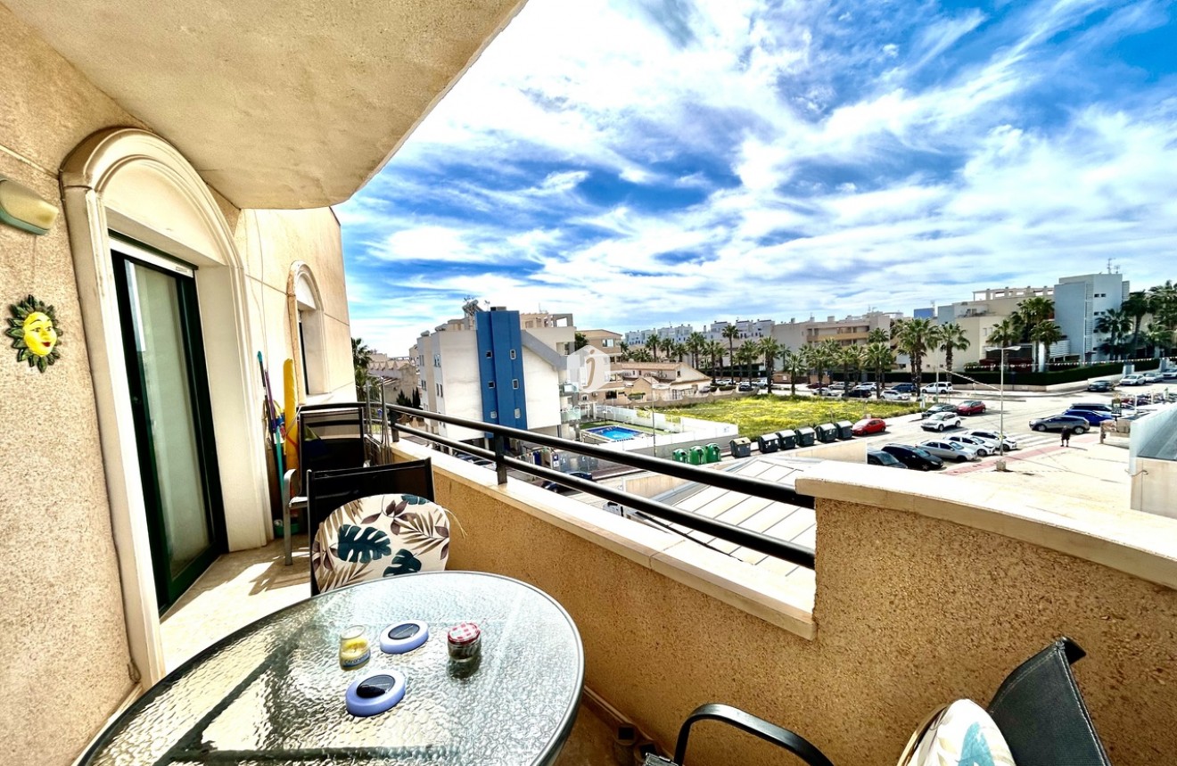 Resale - Apartment / flat -
Cabo Roig - Costa Blanca