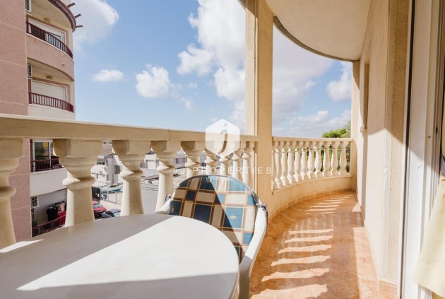 Z drugiej ręki - Mieszkanie w bloku -
Torrevieja - Costa Blanca