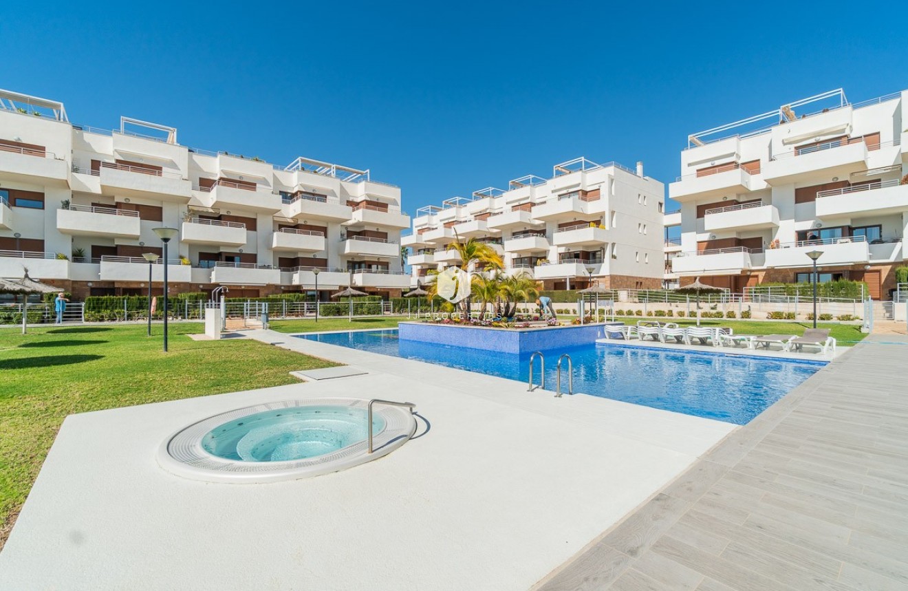 Resale - Apartment / flat -
Orihuela Costa - Costa Blanca