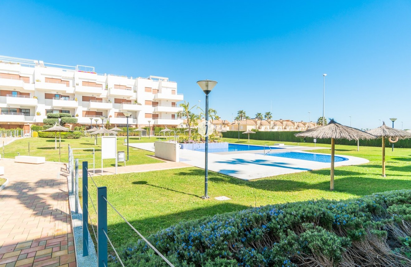 Resale - Apartment / flat -
Orihuela Costa - Costa Blanca