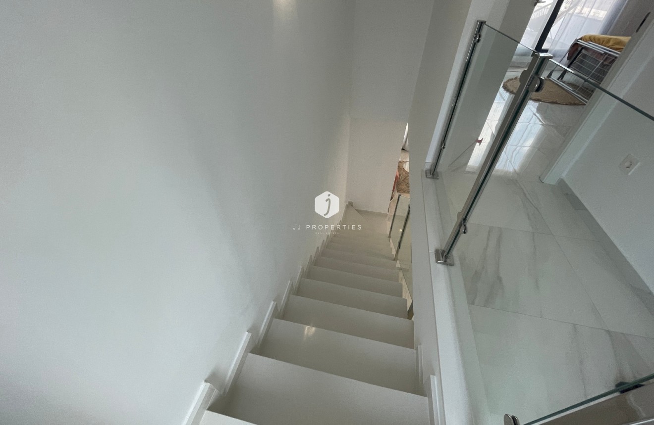 Aus zweiter Hand - Villa -
Benijofar - Costa Blanca