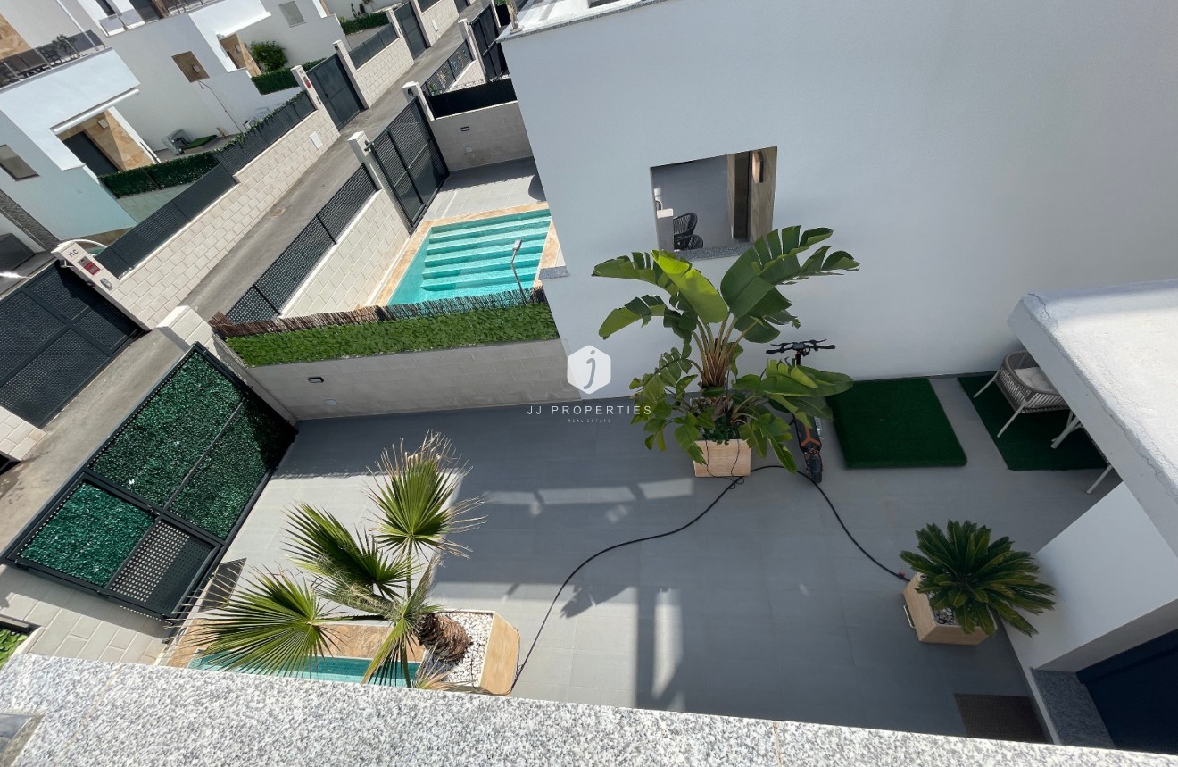 Aus zweiter Hand - Villa -
Benijofar - Costa Blanca