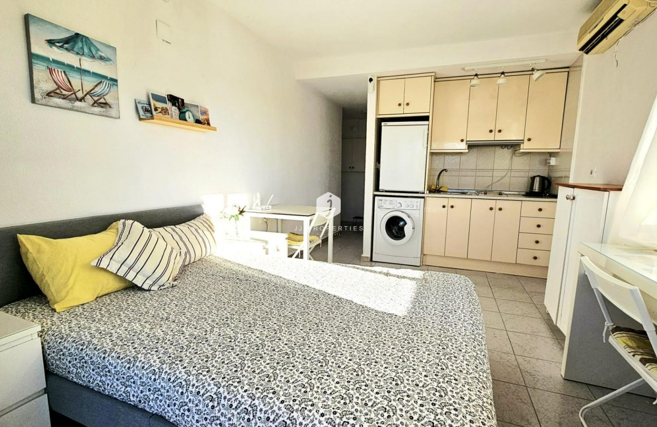 Tweedehands - Appartement / flat -
Torrevieja - Torreblanca