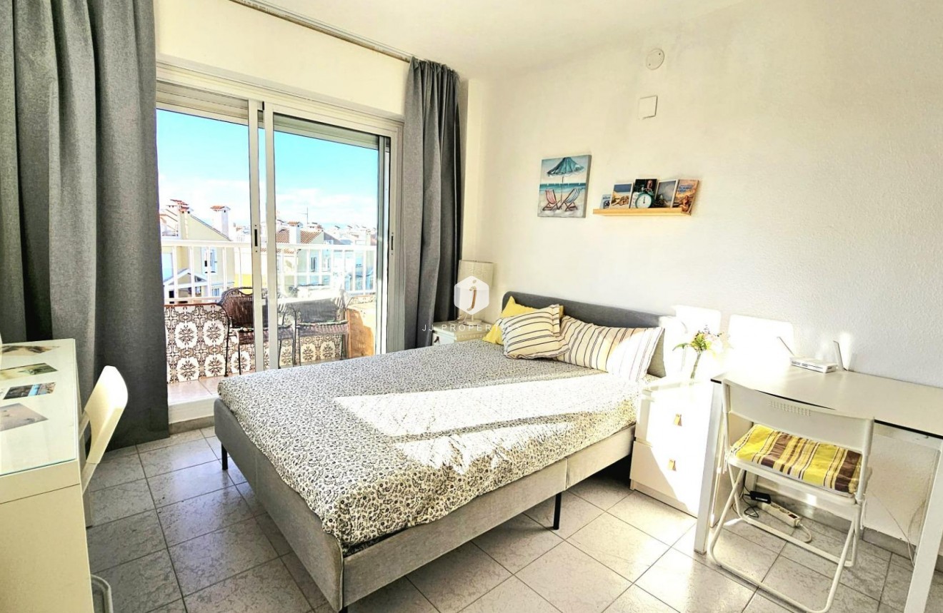 Tweedehands - Appartement / flat -
Torrevieja - Torreblanca