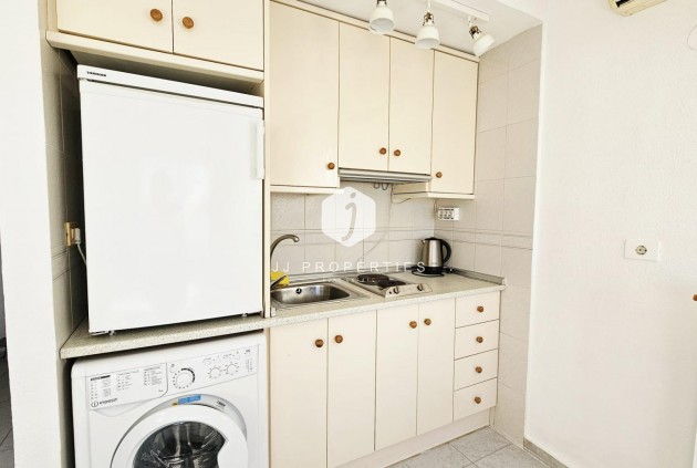 Tweedehands - Appartement / flat -
Torrevieja - Torreblanca