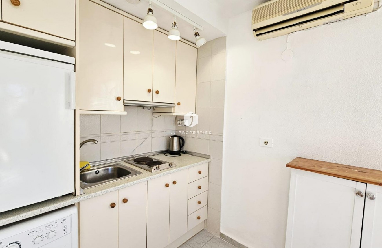 Tweedehands - Appartement / flat -
Torrevieja - Torreblanca