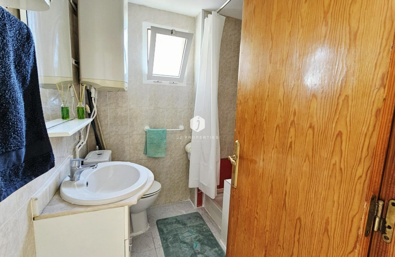 Tweedehands - Appartement / flat -
Torrevieja - Torreblanca