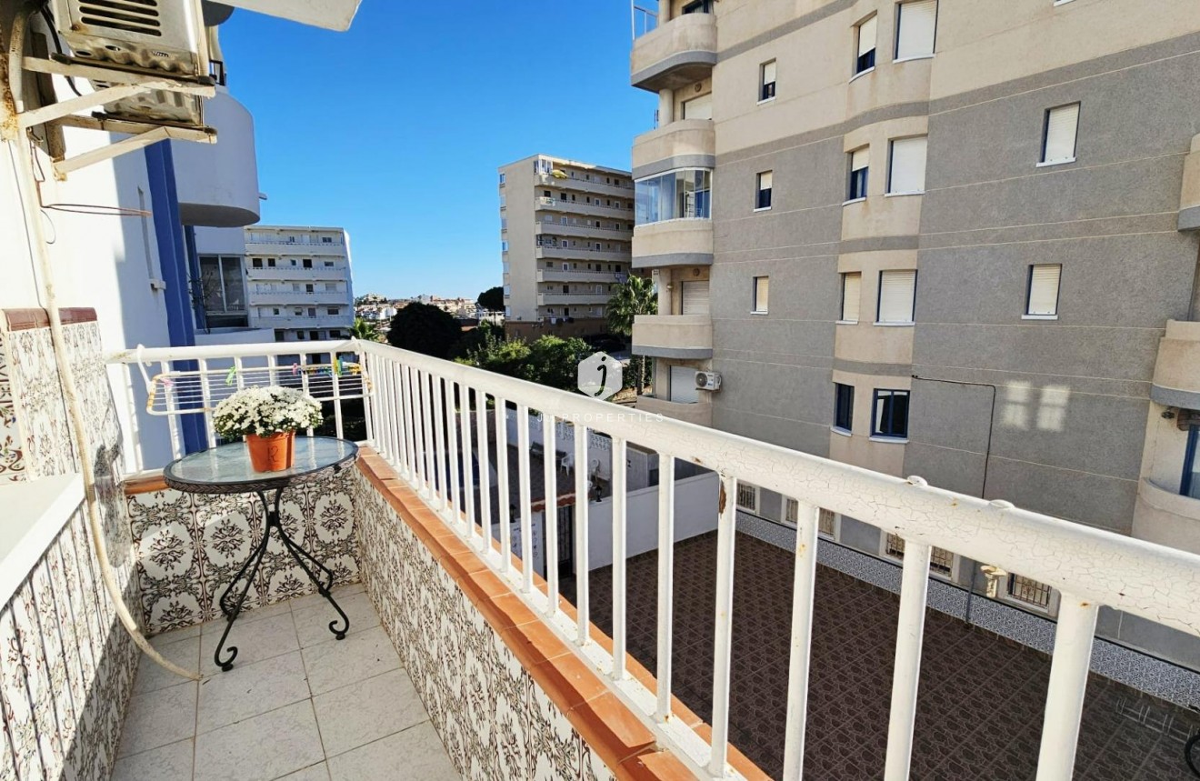 Tweedehands - Appartement / flat -
Torrevieja - Torreblanca