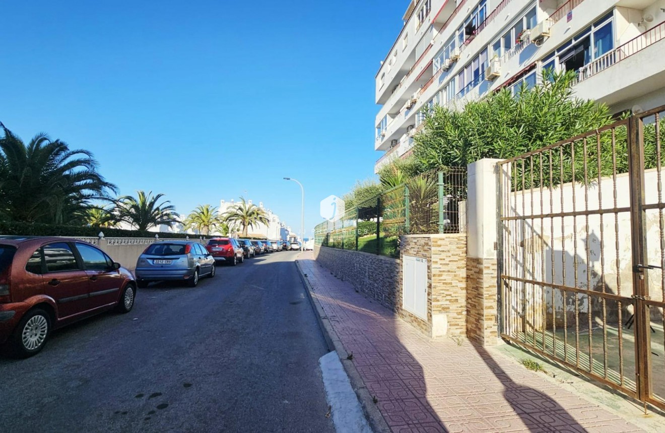 Tweedehands - Appartement / flat -
Torrevieja - Torreblanca