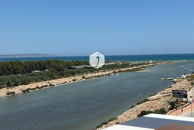 Resale - Penthouse -
Guardamar del Segura - puerto deportivo