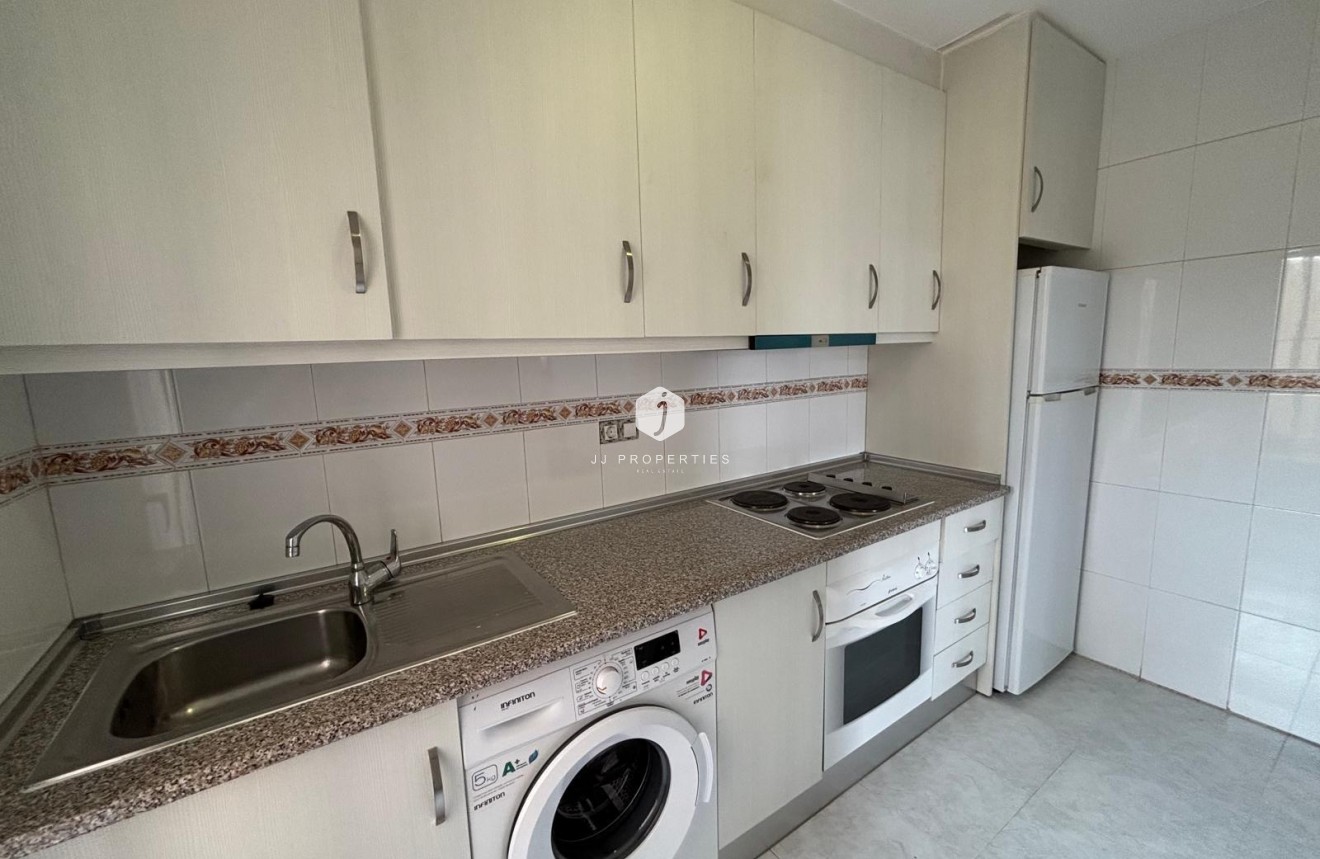 Segunda mano - Bungalow -
Torrevieja - La Siesta - El Salado - Torreta