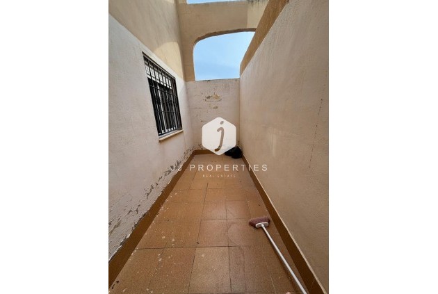 Segunda mano - Bungalow -
Torrevieja - La Siesta - El Salado - Torreta