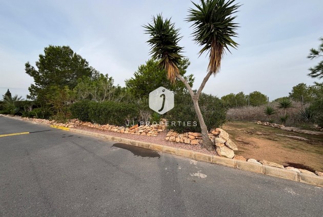 Segunda mano - Bungalow -
Torrevieja - La Siesta - El Salado - Torreta