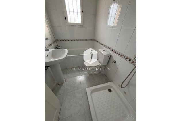 Segunda mano - Bungalow -
Torrevieja - La Siesta - El Salado - Torreta