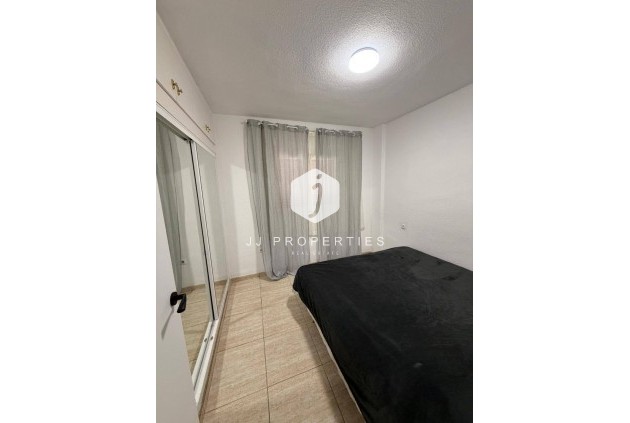 Aus zweiter Hand - Wohnung -
Orihuela Costa - La Regia