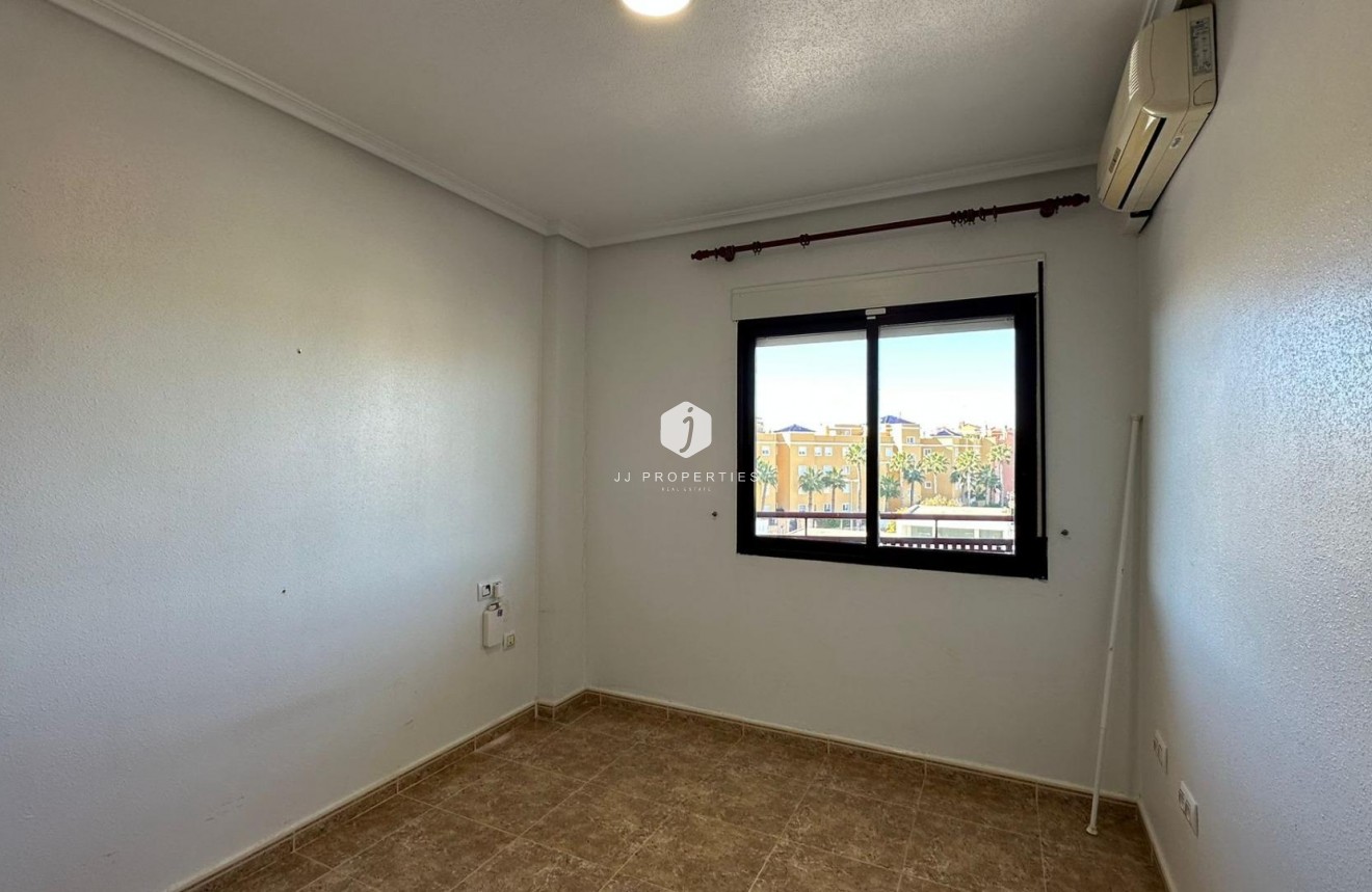 Aus zweiter Hand - Wohnung -
Orihuela Costa - Campoamor