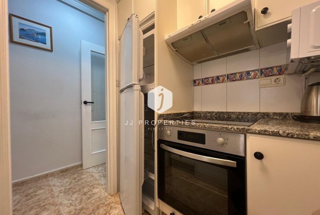 Tweedehands - Appartement / flat -
Torrevieja - Centro