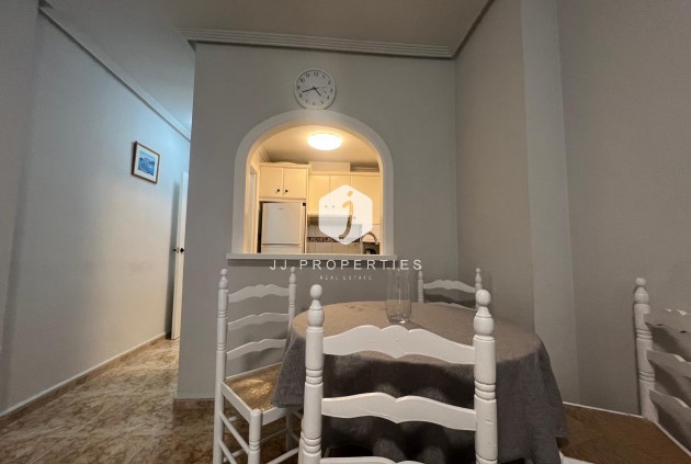 Tweedehands - Appartement / flat -
Torrevieja - Centro