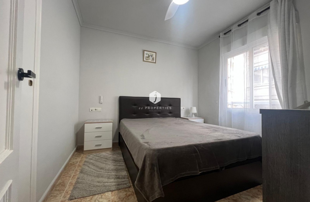 Tweedehands - Appartement / flat -
Torrevieja - Centro