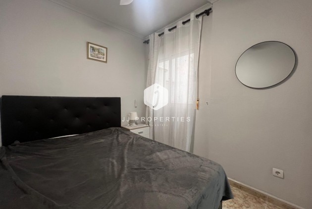 Tweedehands - Appartement / flat -
Torrevieja - Centro