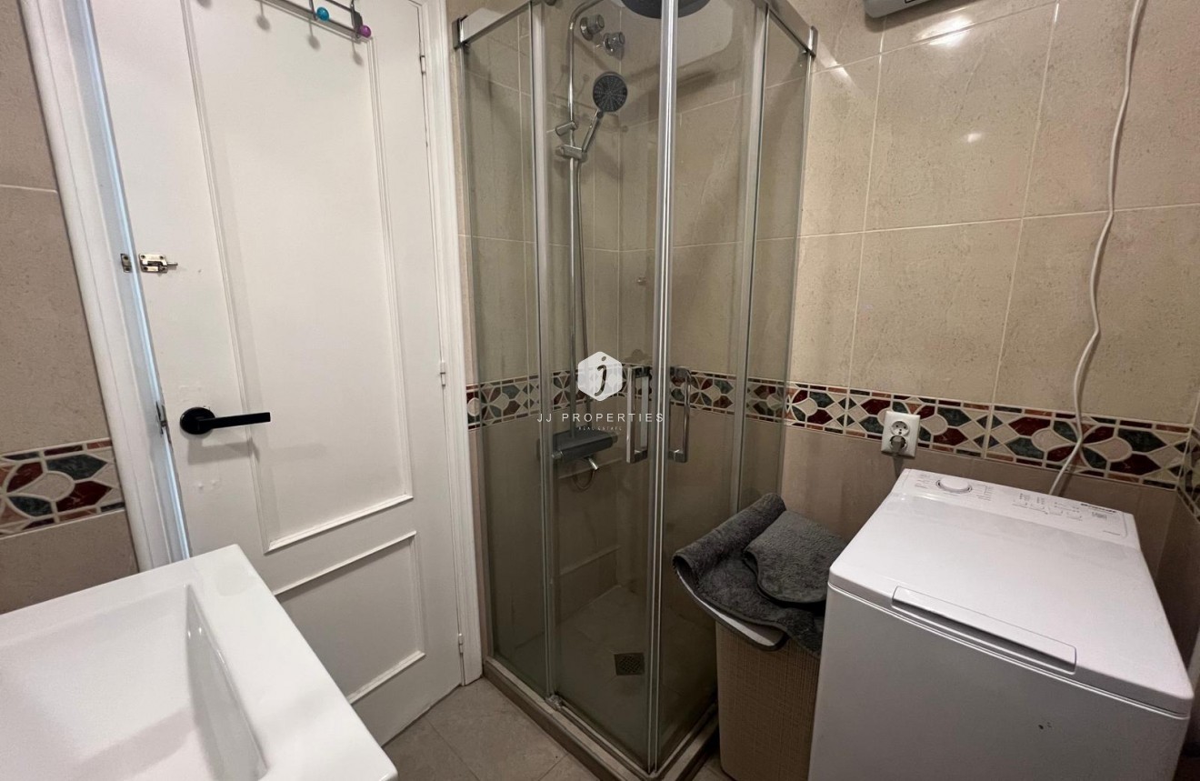 Tweedehands - Appartement / flat -
Torrevieja - Centro