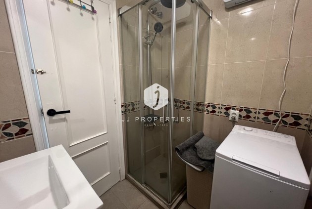 Tweedehands - Appartement / flat -
Torrevieja - Centro