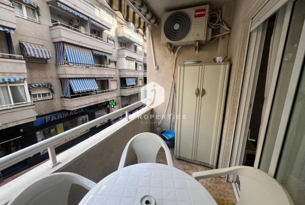 Tweedehands - Appartement / flat -
Torrevieja - Centro