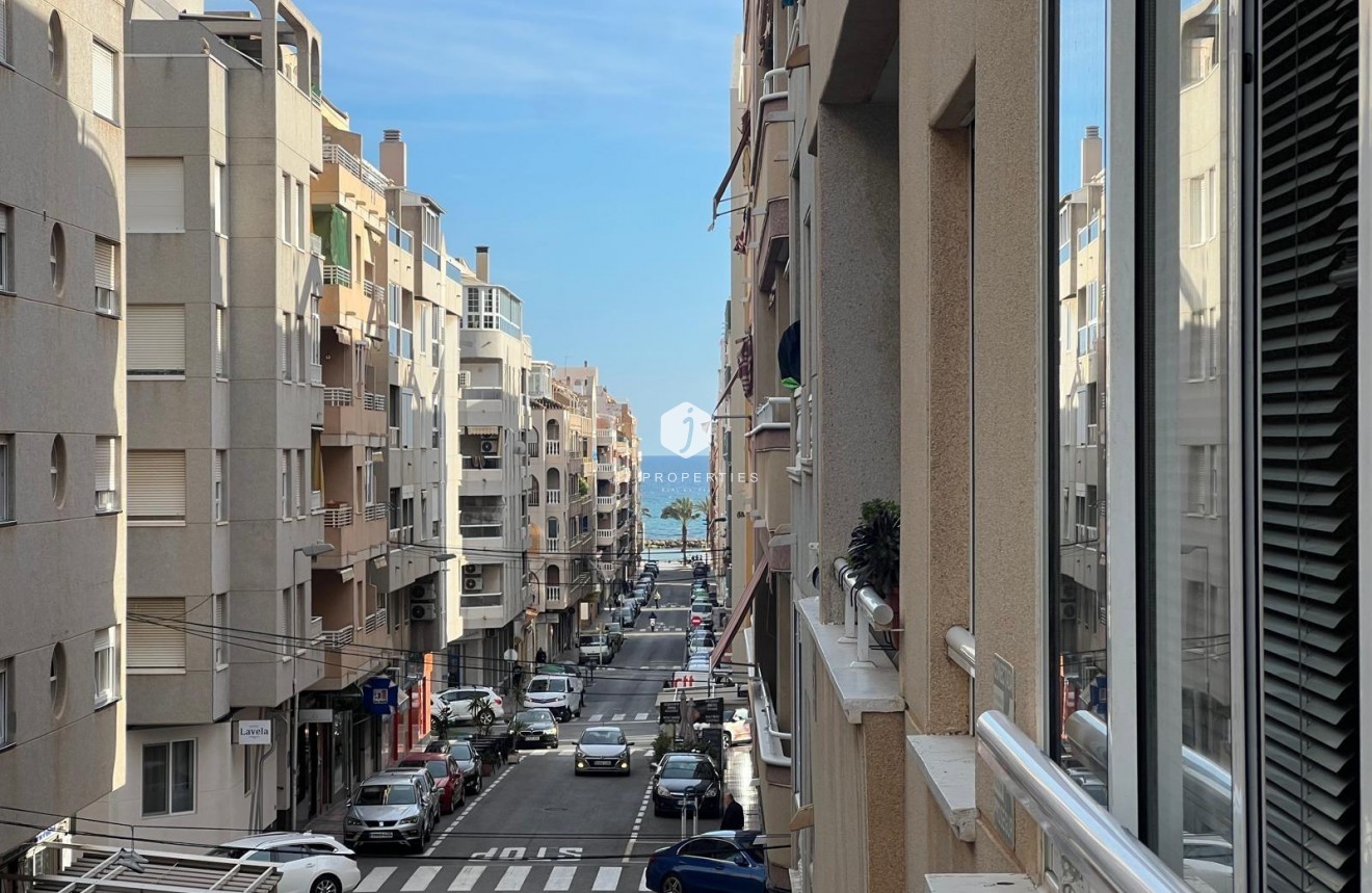 Tweedehands - Appartement / flat -
Torrevieja - Centro