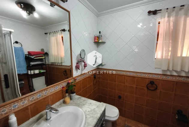 Segunda mano - Villa -
Torrevieja - Los Balcones