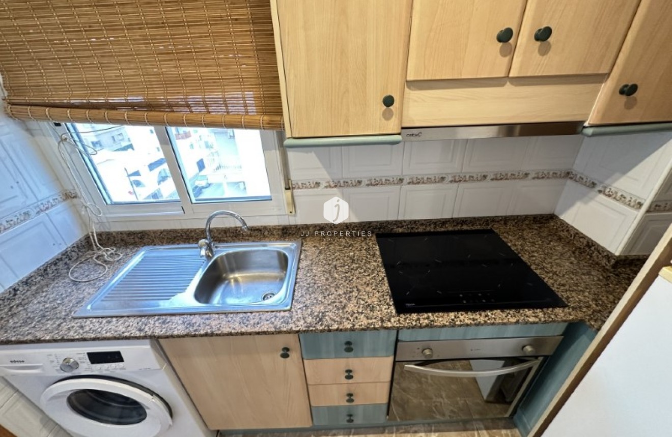 Resale - Apartment / flat -
Torrevieja - Costa Blanca