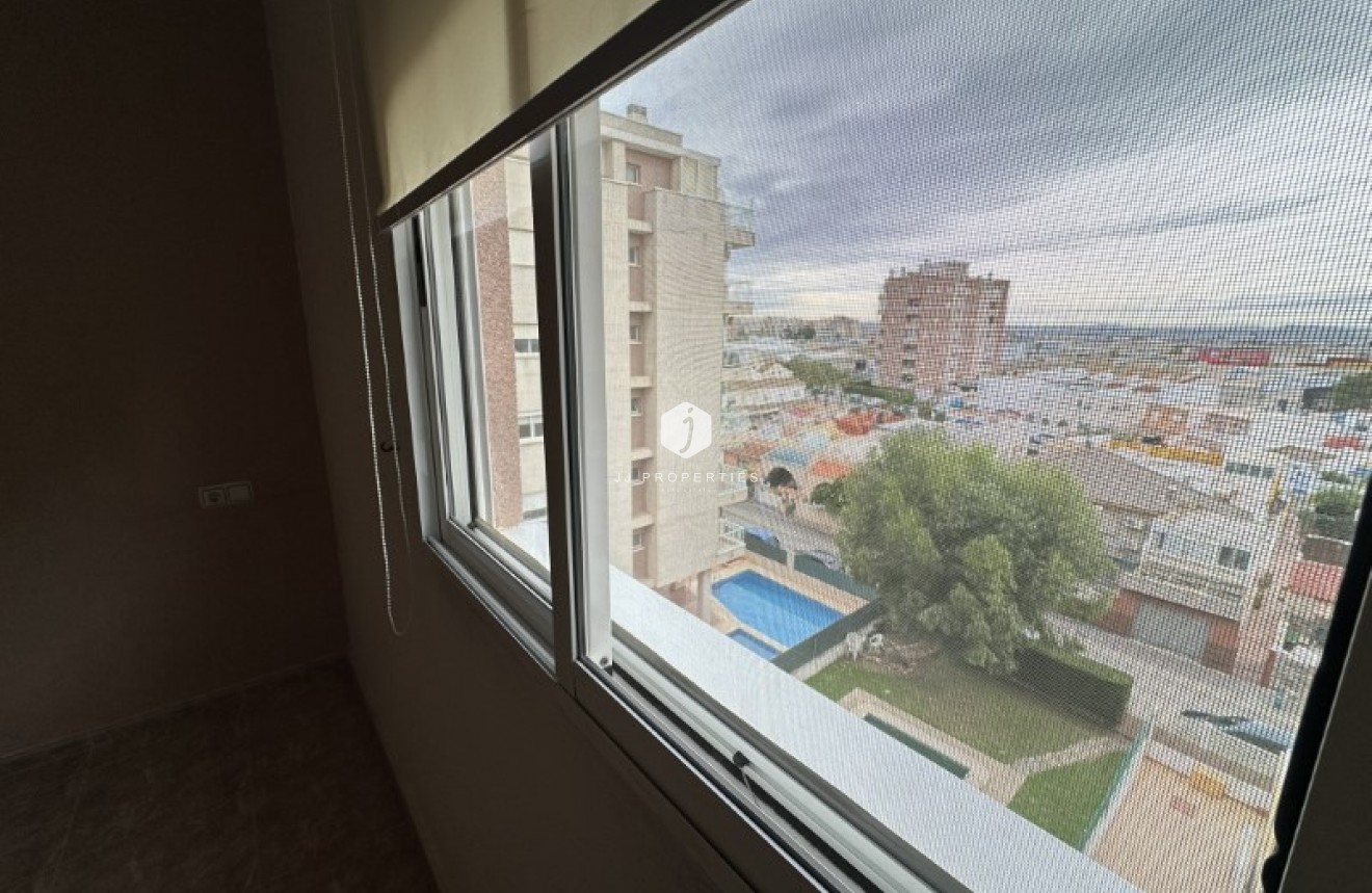 Resale - Apartment / flat -
Torrevieja - Costa Blanca