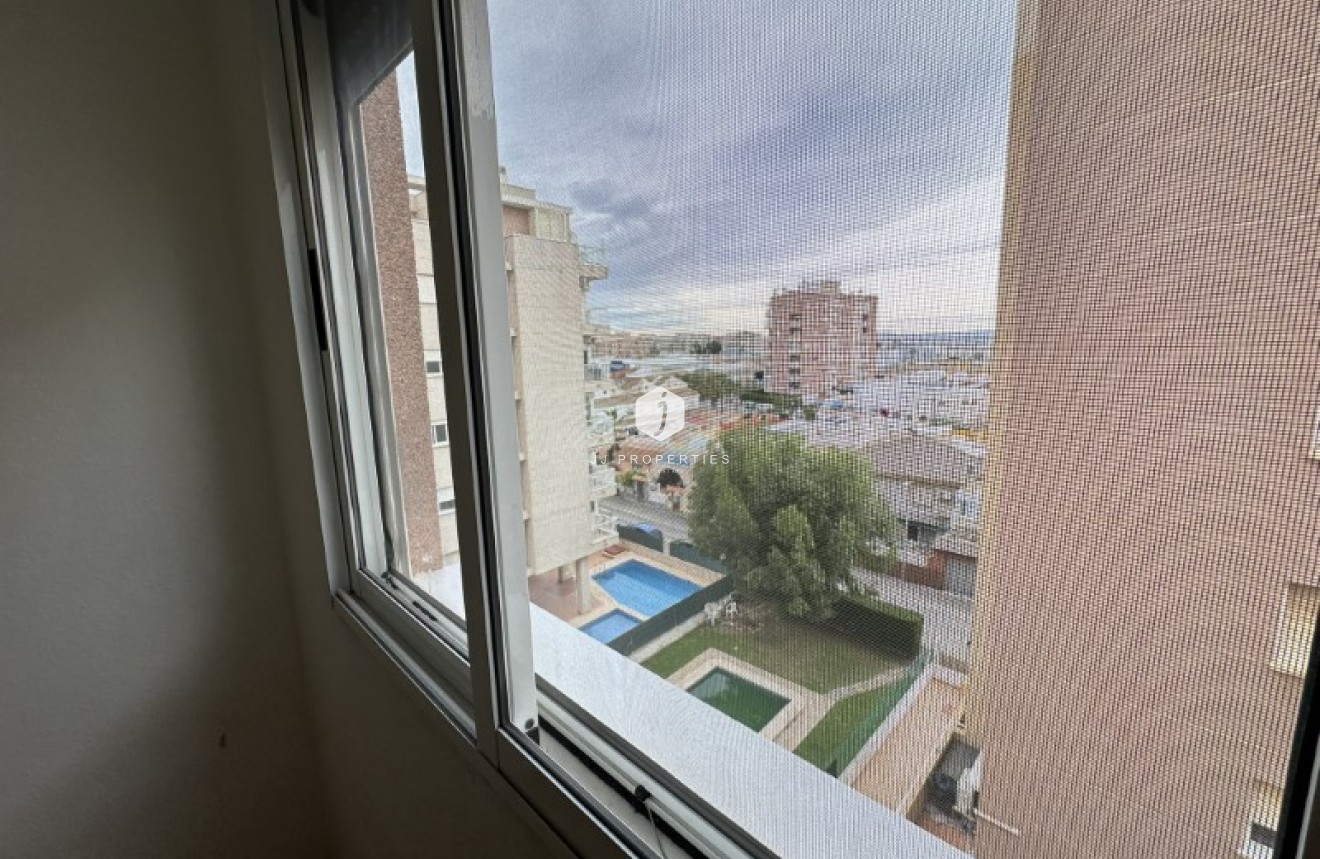 Resale - Apartment / flat -
Torrevieja - Costa Blanca