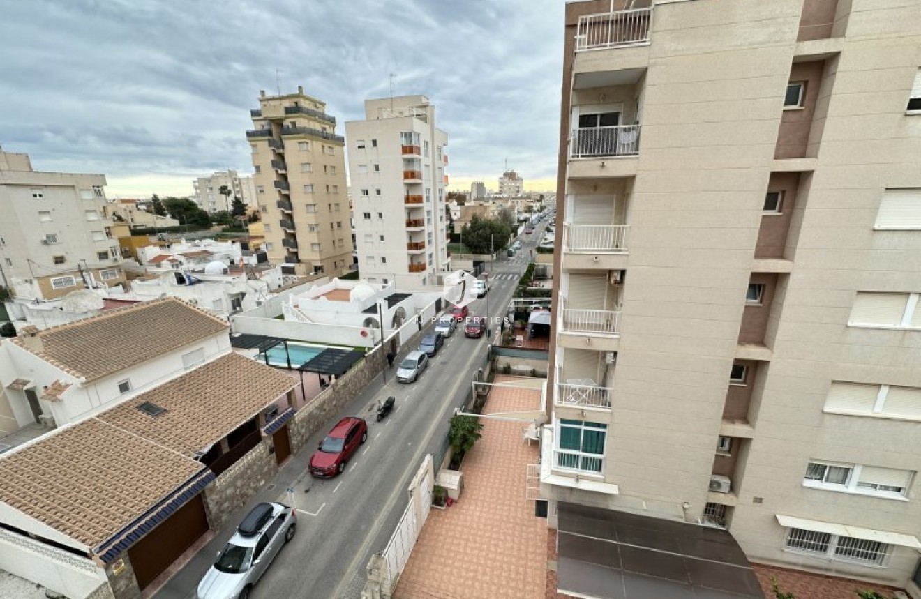 Resale - Apartment / flat -
Torrevieja - Costa Blanca