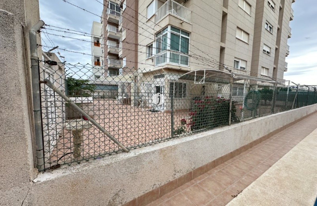 Resale - Apartment / flat -
Torrevieja - Costa Blanca