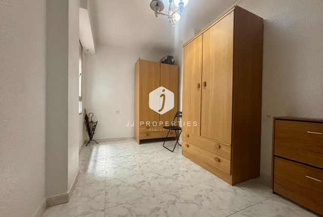 Resale - Apartment / flat -
Torrevieja