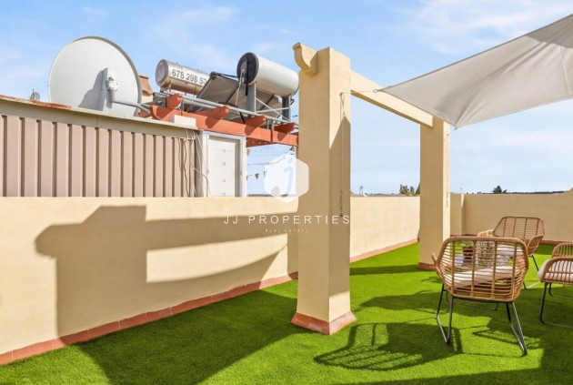 Resale - Chalet -
Orihuela Costa - Costa Blanca