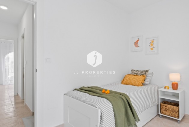 Resale - Chalet -
Orihuela Costa - Costa Blanca