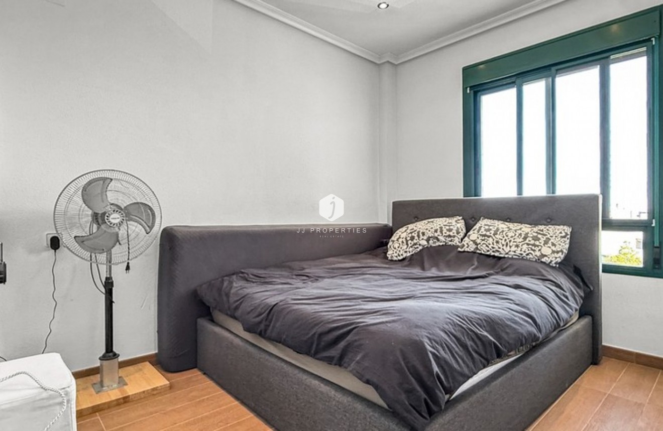 Segunda mano - Apartamento / piso -
Orihuela Costa - Costa Blanca