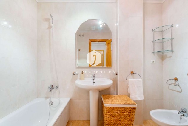 Segunda mano - Apartamento / piso -
Torrevieja - Costa Blanca