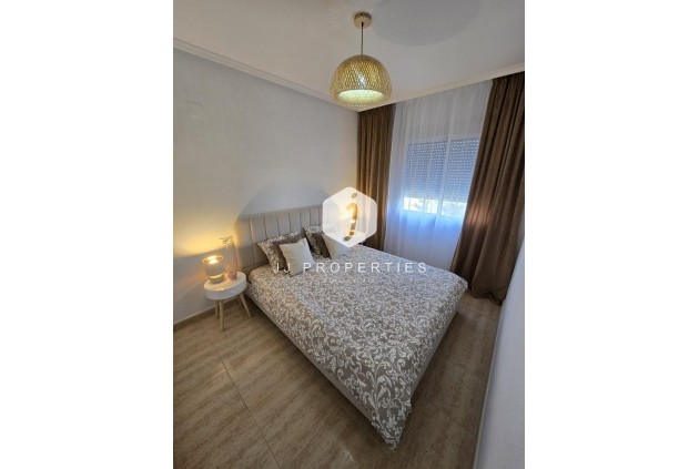 Resale - Apartment / flat -
Torrevieja - Torreblanca