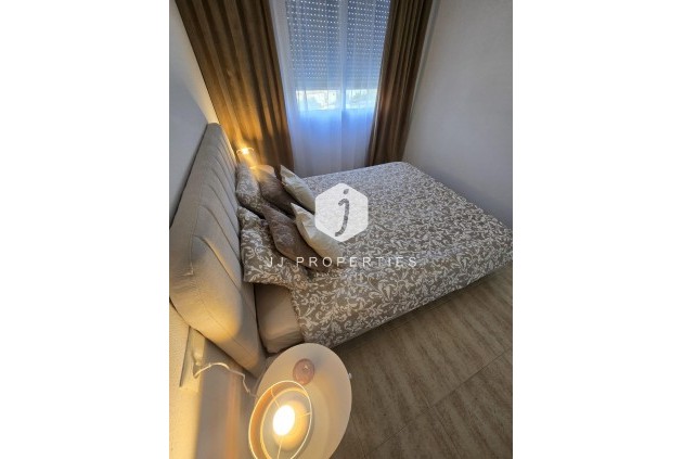 Resale - Apartment / flat -
Torrevieja - Torreblanca