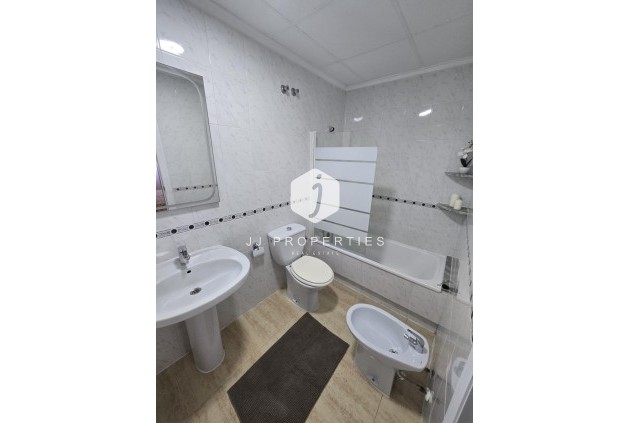 Resale - Apartment / flat -
Torrevieja - Torreblanca