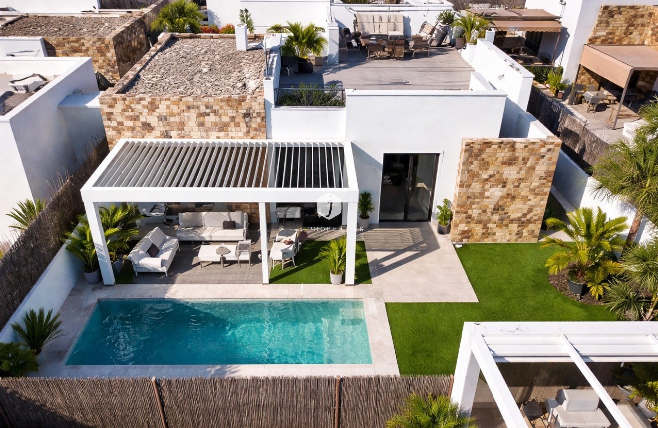 Resale - Villa -
Cabo Roig - Costa Blanca