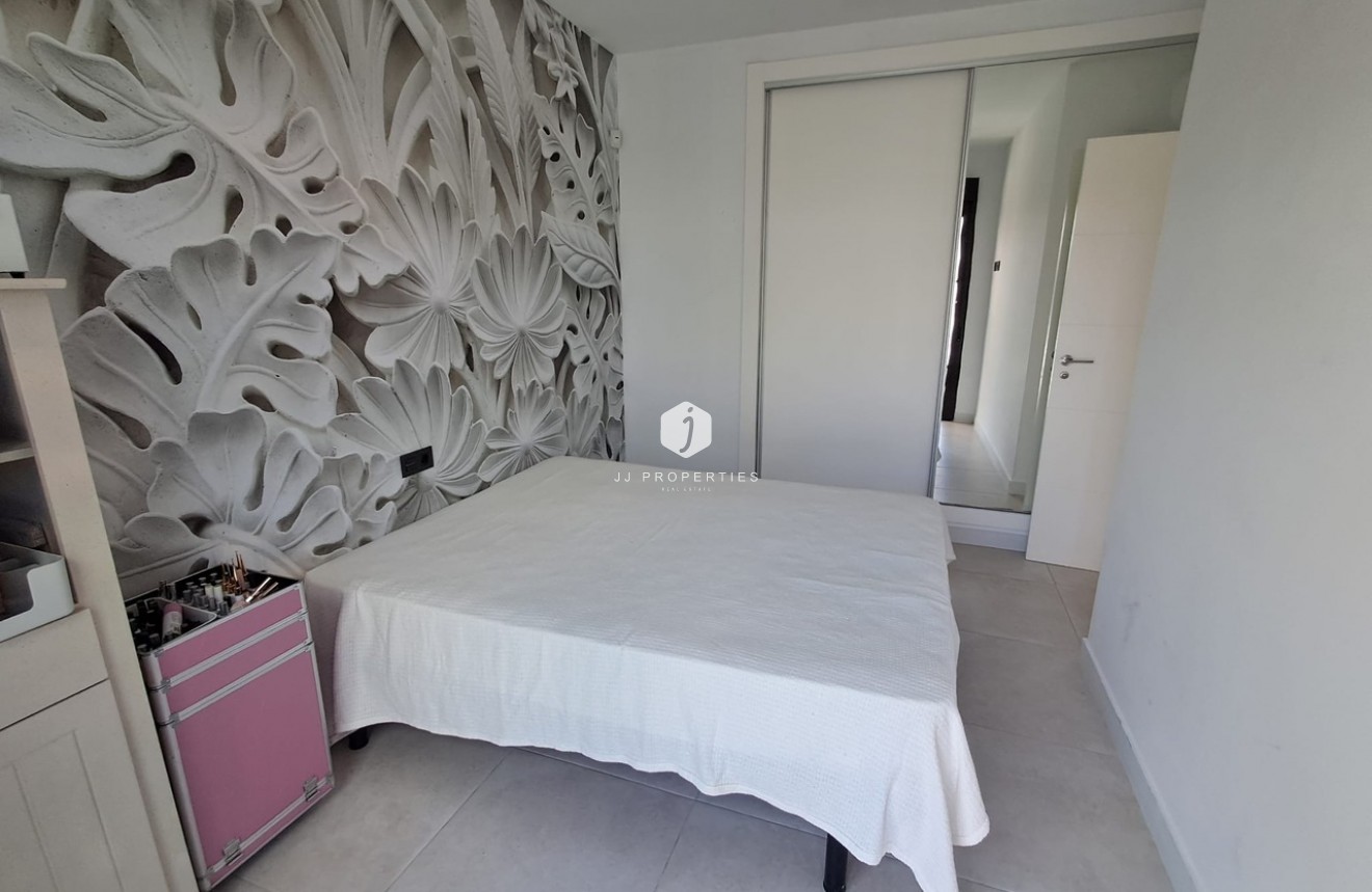 Resale - Villa -
Cabo Roig - Costa Blanca