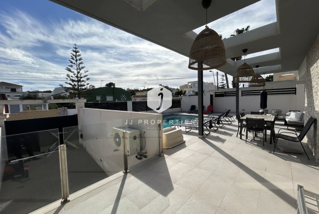 Resale - Villa -
Los Balcones - Costa Blanca