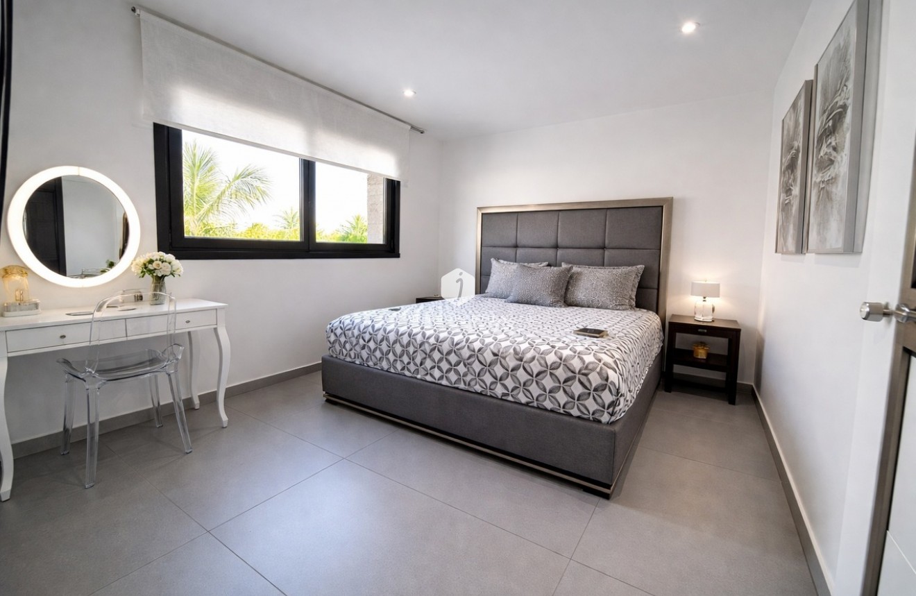 Resale - Villa -
Los Balcones - Costa Blanca