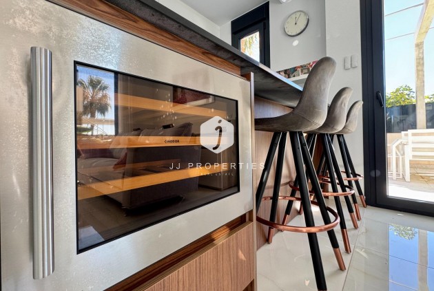 Resale - Villa -
Orihuela Costa - Lomas de Cabo Roig