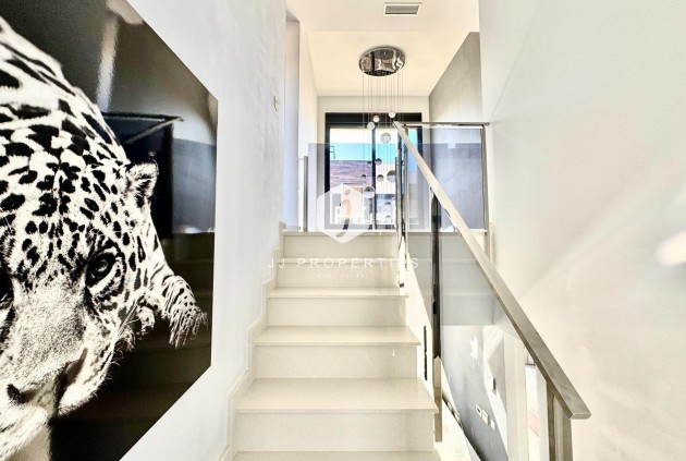 Resale - Villa -
Orihuela Costa - Lomas de Cabo Roig