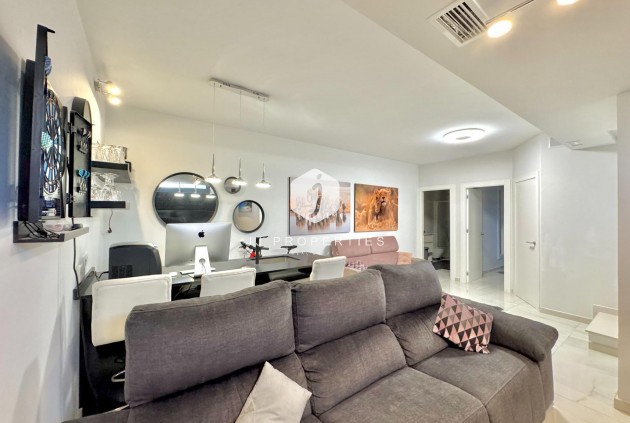 Resale - Villa -
Orihuela Costa - Lomas de Cabo Roig